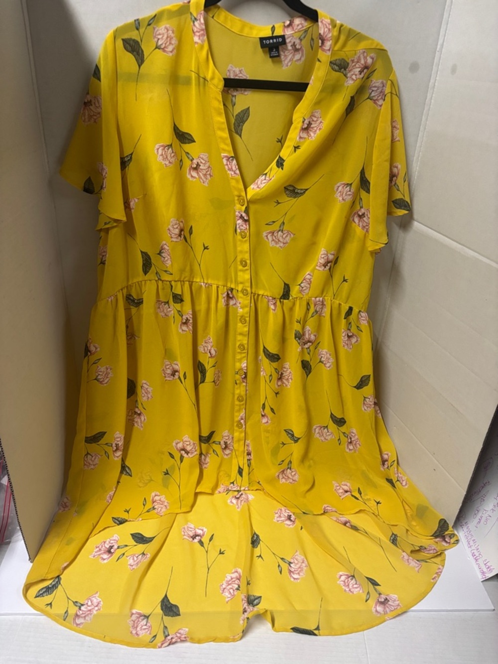 torrid Yellow Floral Button-Front hi low Dress /Tunic with Pink Roses